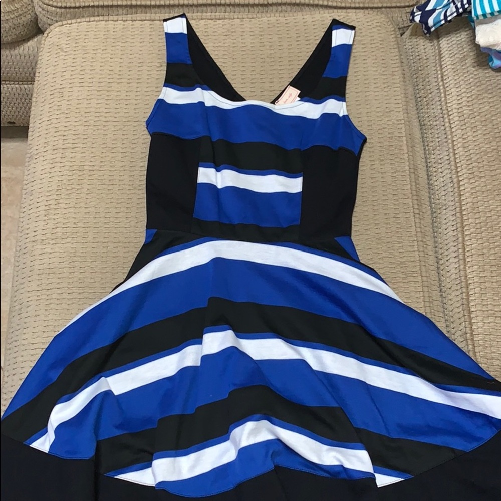 Striped Flowy Casual Dress